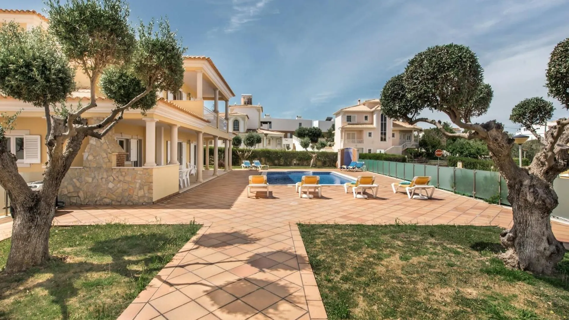 Villa Das Oliveiras Amazing Location Walk To Marina Restaurants Beach Albufeira Portugal