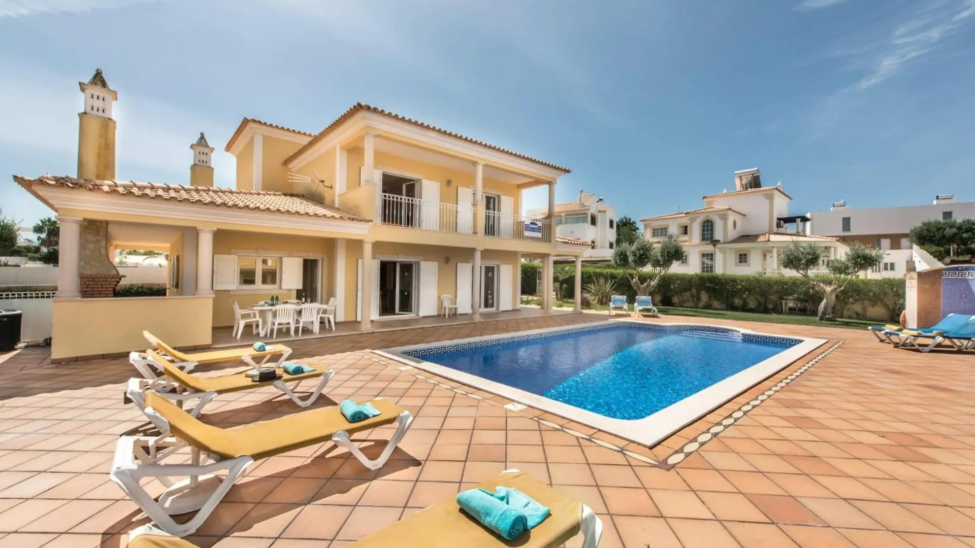 Villa Das Oliveiras Amazing Location Walk To Marina Restaurants Beach Albufeira