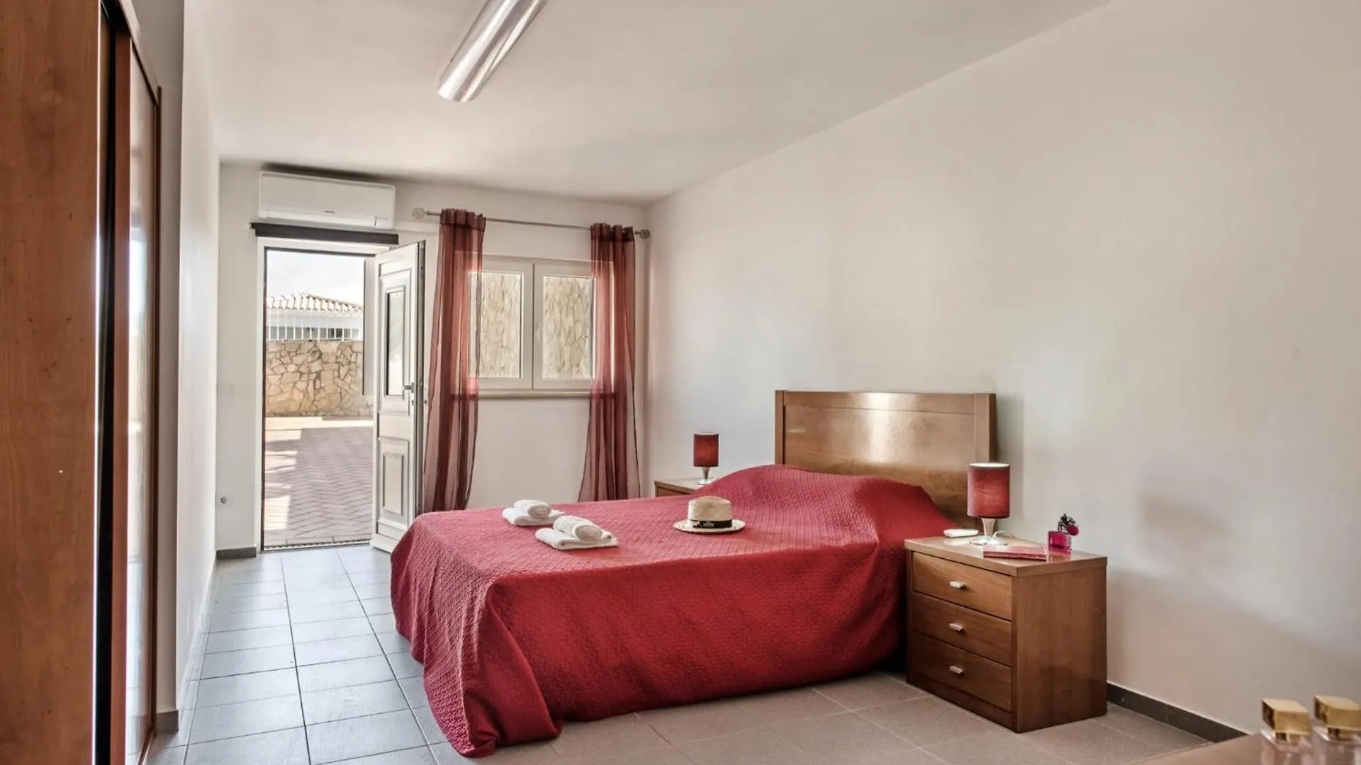 Villa Das Oliveiras Amazing Location Walk To Marina Restaurants Beach Albufeira