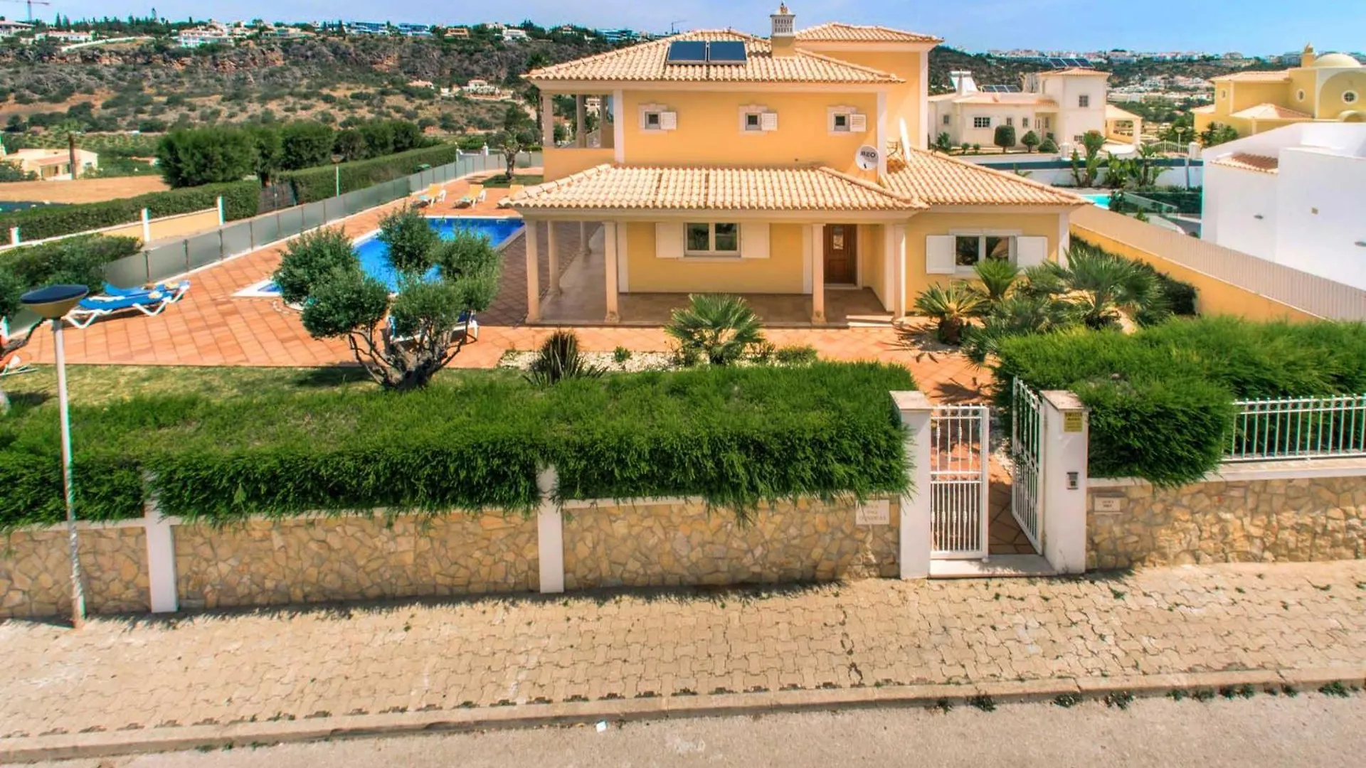 Holiday home Villa Das Oliveiras Amazing Location Walk To Marina Restaurants Beach Albufeira Portugal