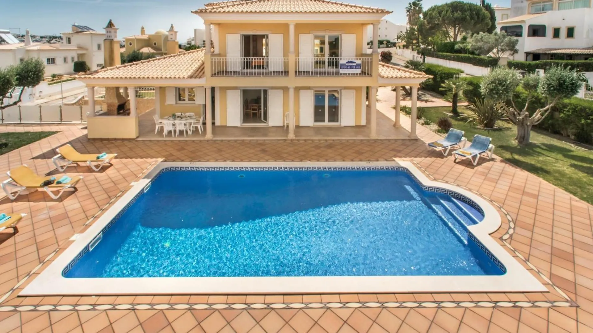 Villa Das Oliveiras Amazing Location Walk To Marina Restaurants Beach Albufeira