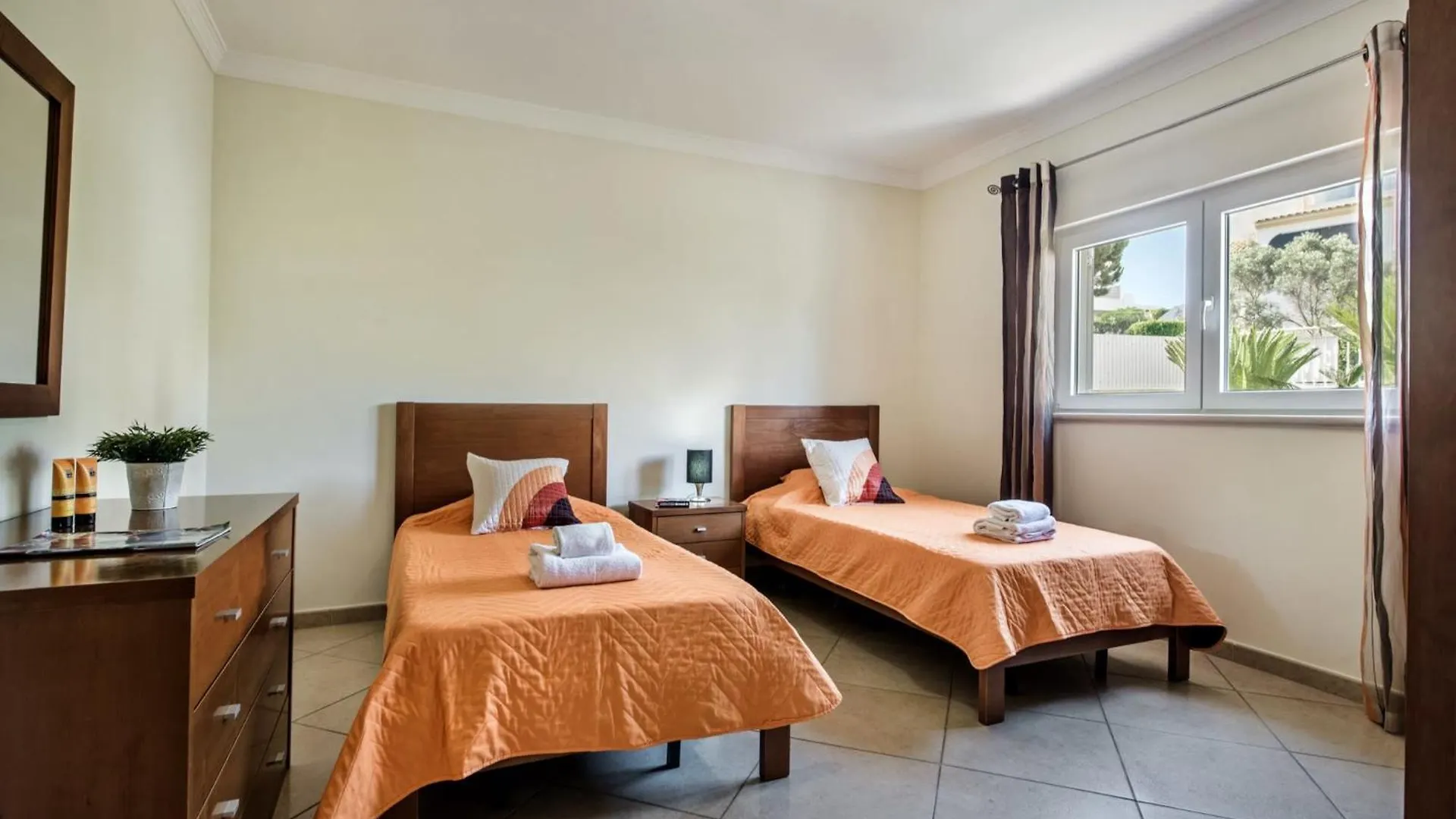 Holiday home Villa Das Oliveiras Amazing Location Walk To Marina Restaurants Beach Albufeira Portugal