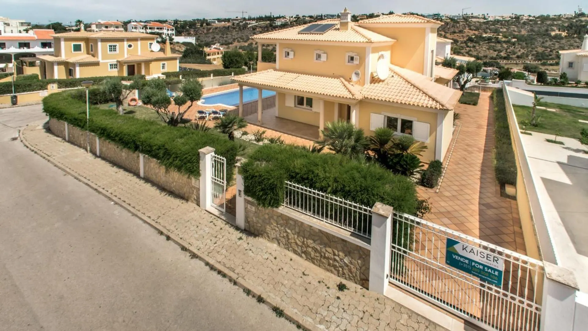 Villa Das Oliveiras Amazing Location Walk To Marina Restaurants Beach Albufeira